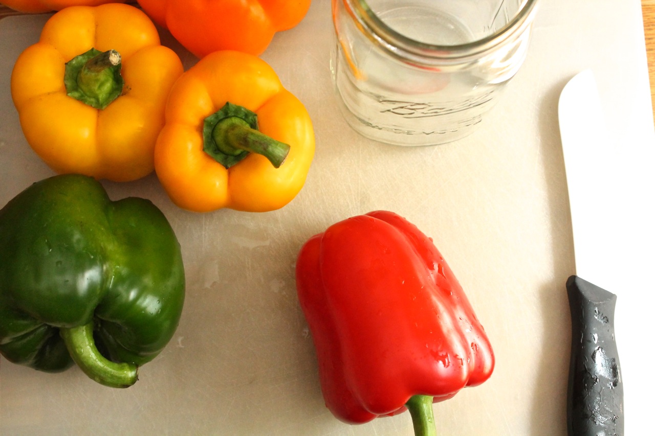 Chopping Bell Peppers phickle