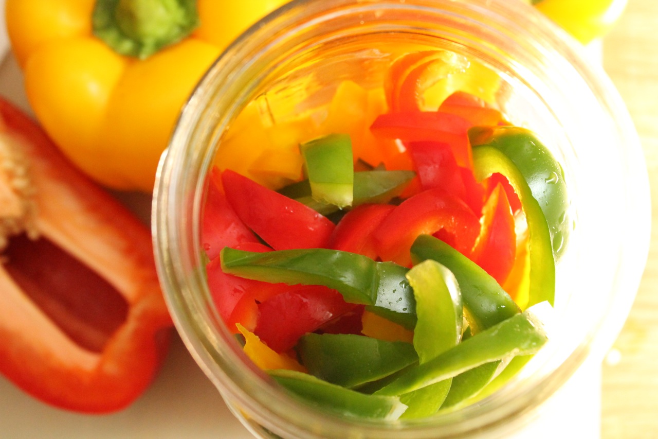 sliced peppers for pickles phickle