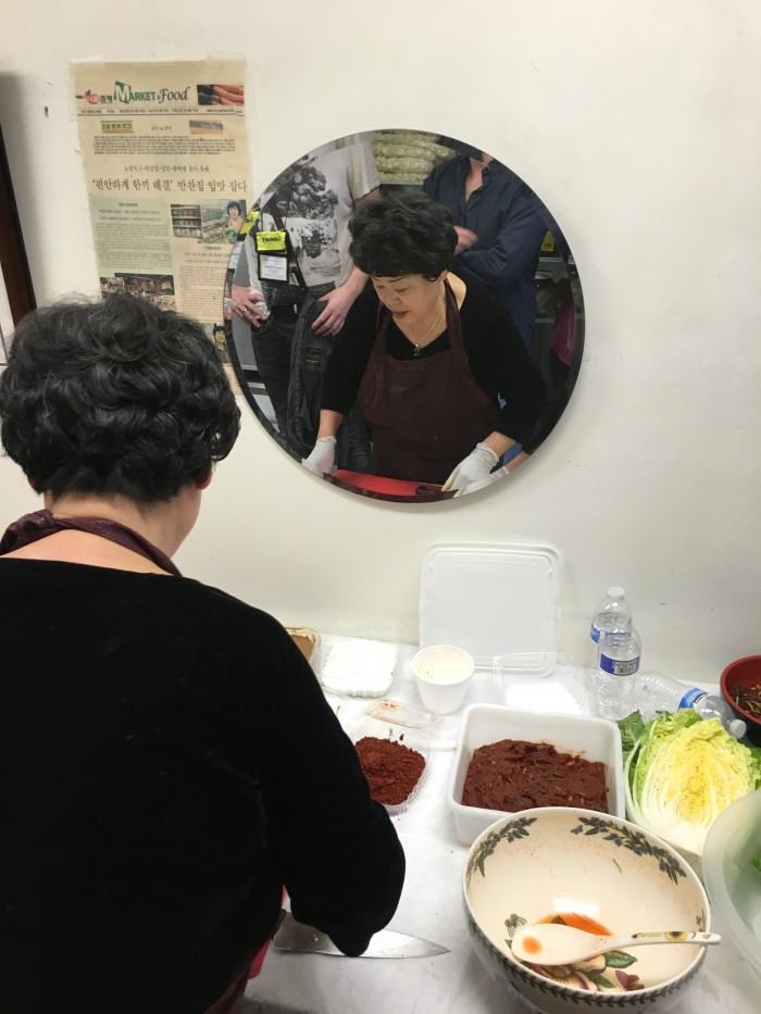 Mrs. Jun of Jun Won Banchan teaching us how to make North Korean-style kimchi